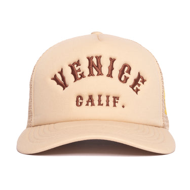 Venice Rodeo Trucker in Beige front